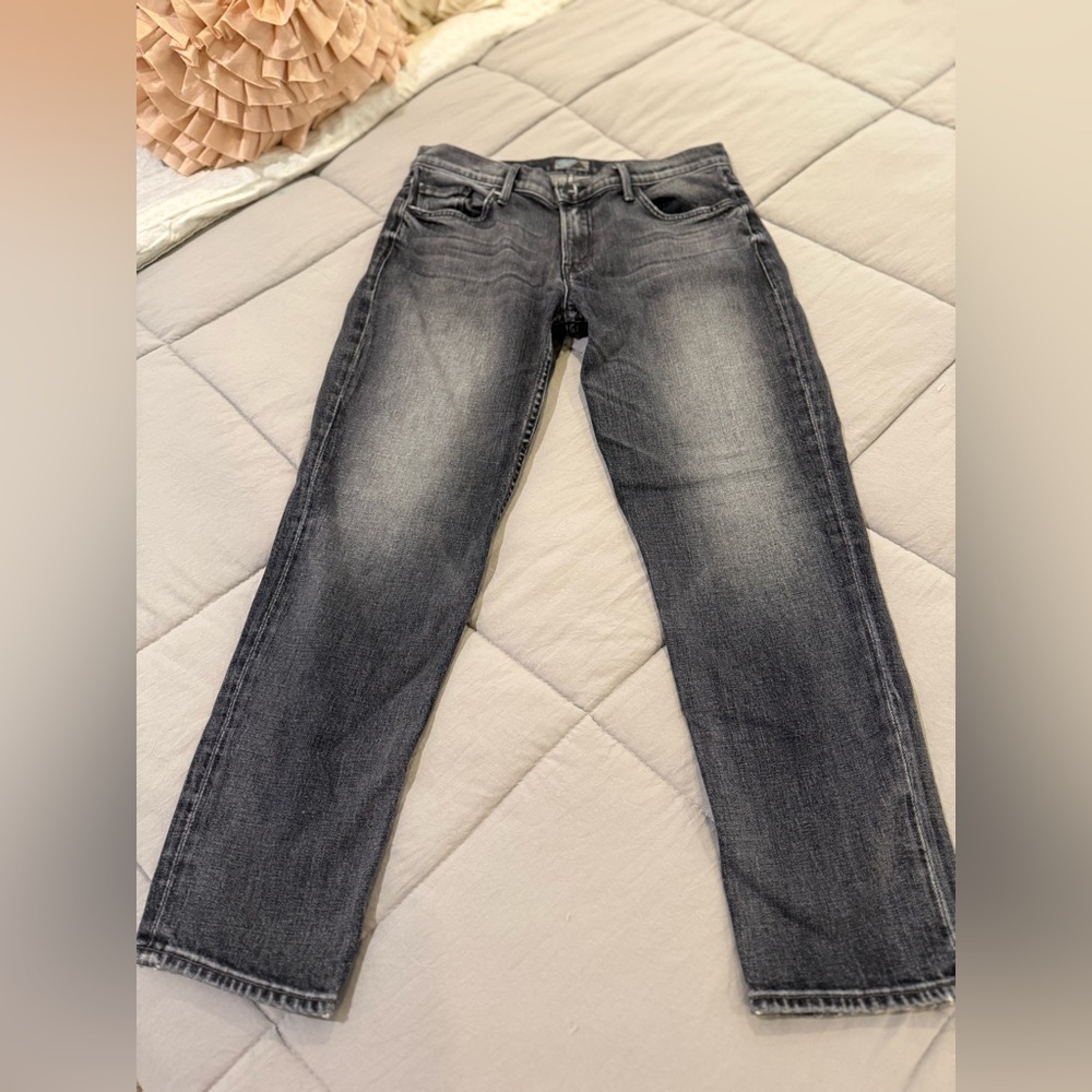 MOTHER The Dropout Jeans.
10” rise
25” inseam